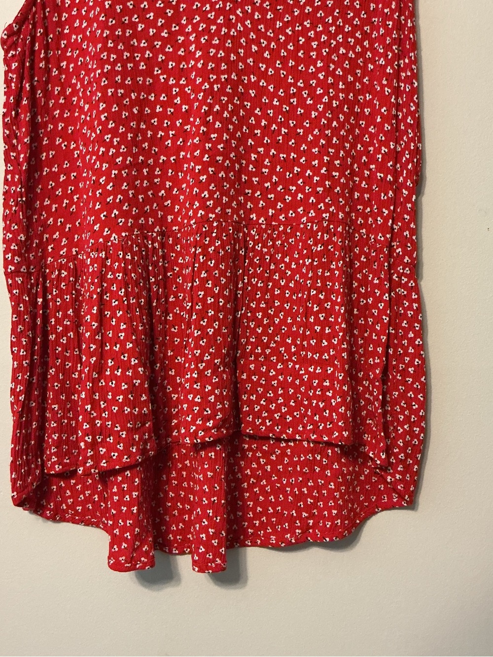 Sim & Sam Red Patterned Sleeveless Top - Picture 3 of 8